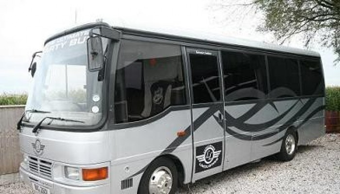 Bali Travel Online | Auto Bali 21 - One Day Tour With Mini Bus (25 seats)