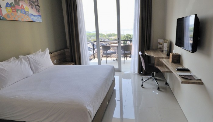 Bali Travel Onlinev | Mahogany Hotel - Deluxe Room with Breakfast