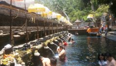 Bali Travel Online | Excellent Bali Tour - WATERFALL + MONKEY FOREST & HOLY SPRING TEMPLE + TANAH LOT SUNSET