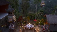 Bali Travel Online | Hanging Gardens of Bali - Once In A Lifetime Spiritual Romantic Dining Experience