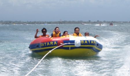 Bali Travel Online | Batara Water Sport - Rolling Donut